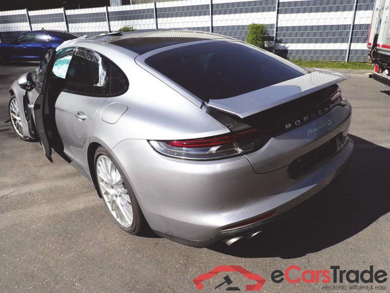 Porsche 4 S E-Hybrid Panamera #3