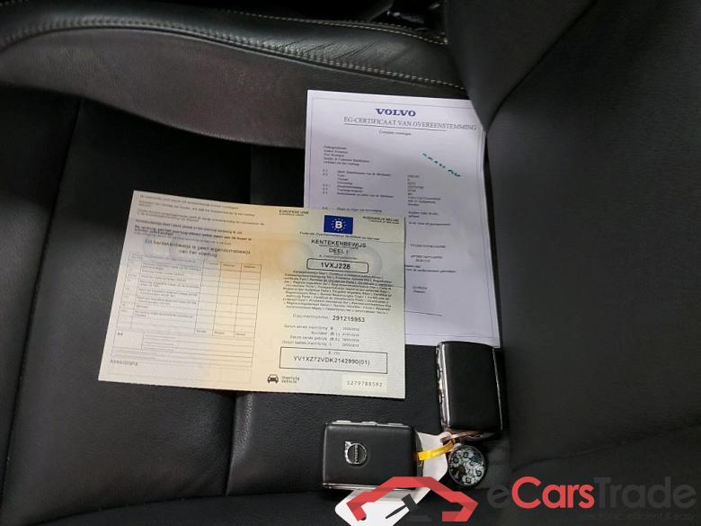 VOLVO - VOL XC40 D3 150PK Geartronic Inscription Business Line Towing Hook #4