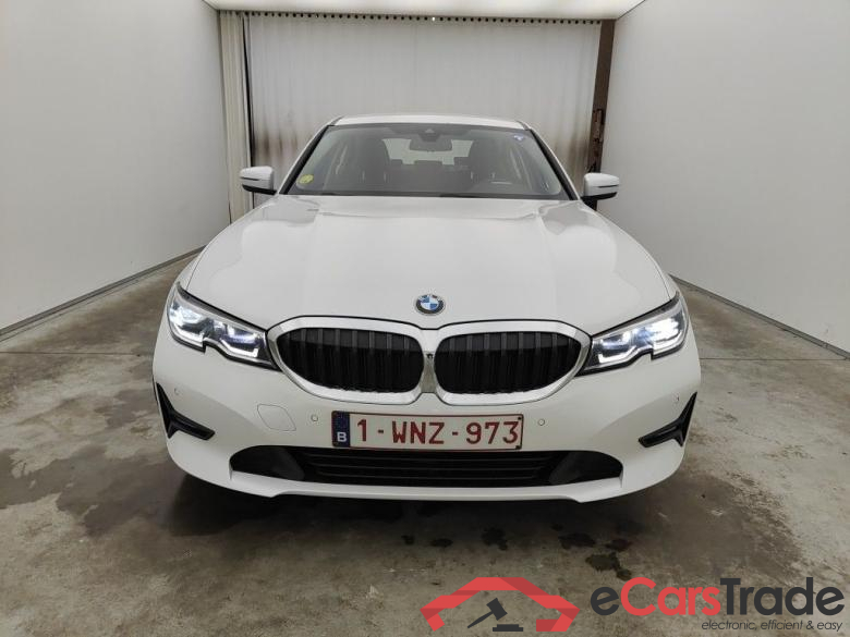 BMW 3 Reeks Berline 318dA (110 kW) 4d