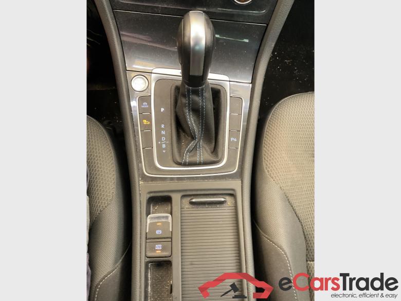VOLKSWAGEN e-Golf e-Golf 100 kW (136 ch) 1 vitesse #5