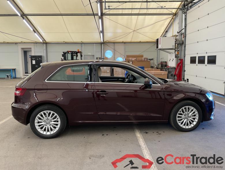 AUDI A3 Audi A3 3 portes Ambiente 1.4 TFSI  90(122) kW(ch) 6 vitesses #5