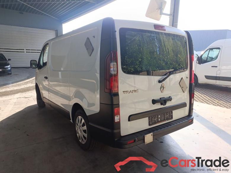 Renault Trafic L1H1 dCi 120 Grand Confort 2.7T 4d #4
