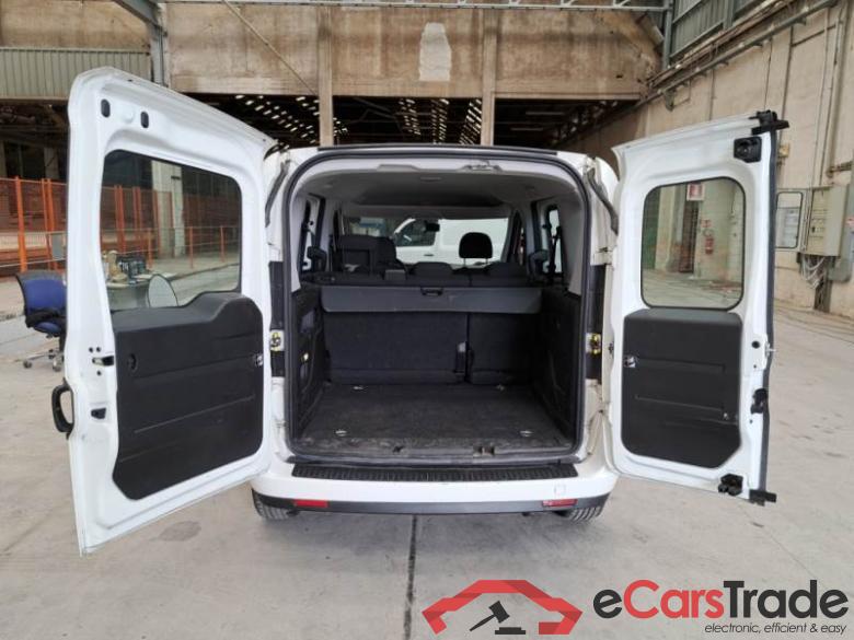 Fiat 69 FIAT DOBLÒ CARGO / 2014 / 5P / COMBI CH1 LOUNGE 1.6 MJET 90CV E6D-F N1 #5