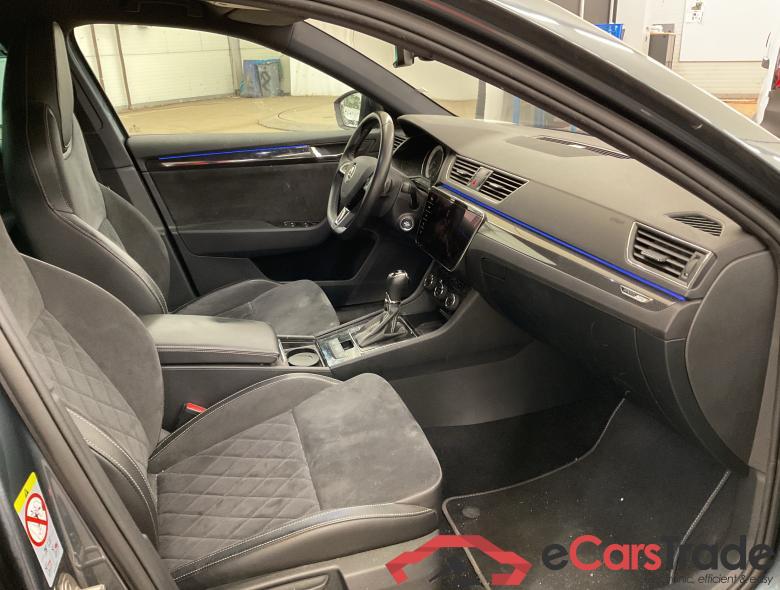 SKODA Superb Combi Superb Wagon Combi SportLine 1,8 TSI 132 kW 7-speed automat. #4