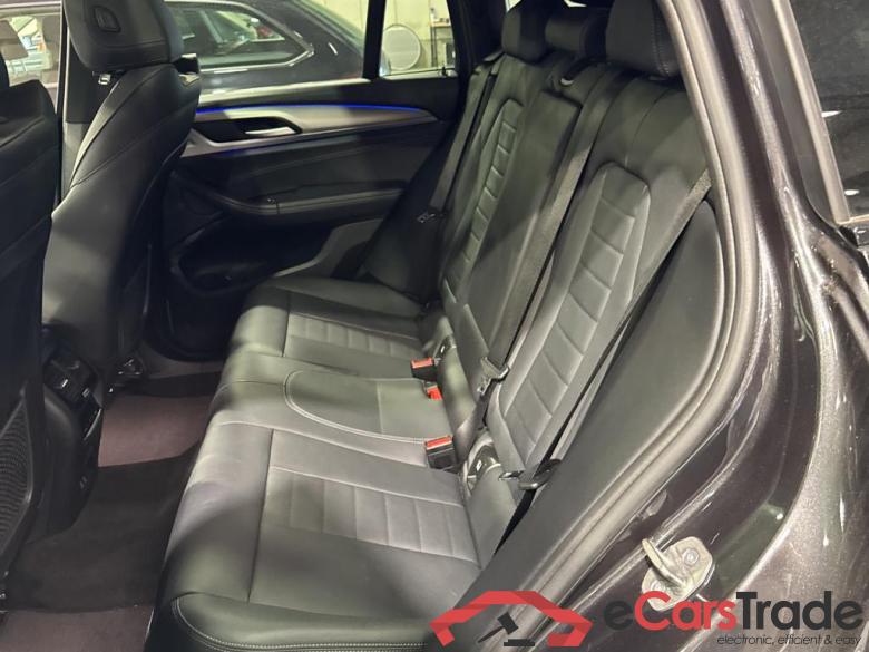 BMW X4 DIESEL - 2018 2.0 dA xDrive20 MHD AdBlue #3