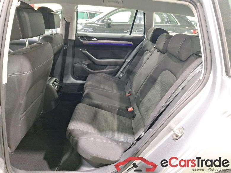 VOLKSWAGEN PASSAT VARIANT DIESEL - 2019 2.0 TDi SCR Style Business DSG #3