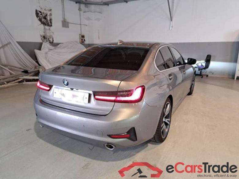 BMW 136 BMW SERIE 3 / 2018 / 4P / BERLINA 320D XDRIVE 48V BUSINESS ADVANT. AUT. #2