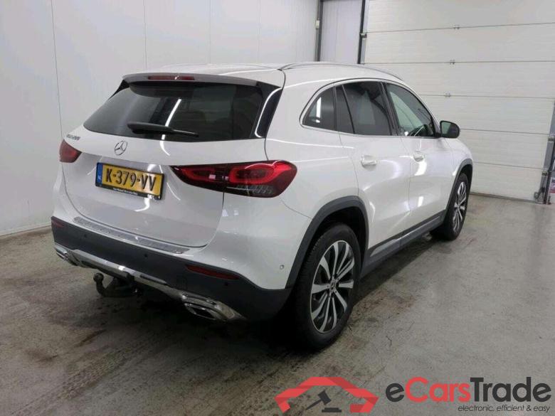 MERCEDES-BENZ GLA-klasse 200 Progressive #2