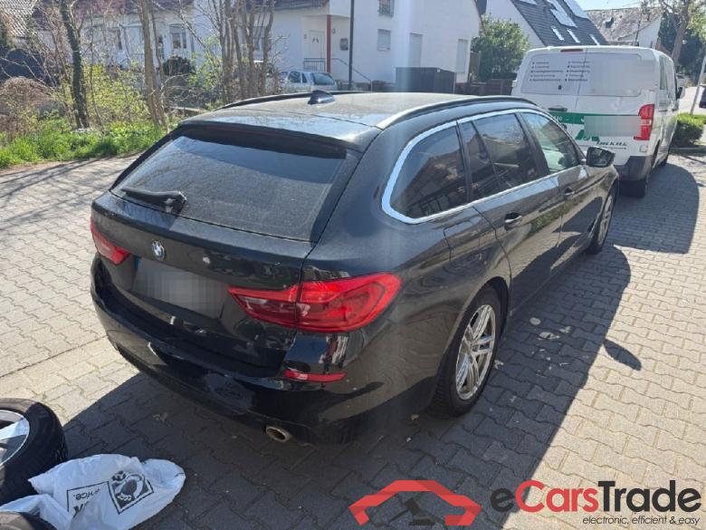 BMW 5-Serie Touring ´16 Baureihe 5 Touring 520 d 2.0 140KW AT8 E6dT #2
