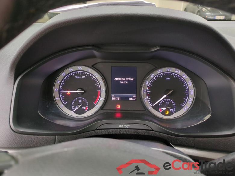 Skoda 1.6 TDI 116ch DSG7 Business Karoq Business 1.6 TDI 115CV BVA7 E6dT #6