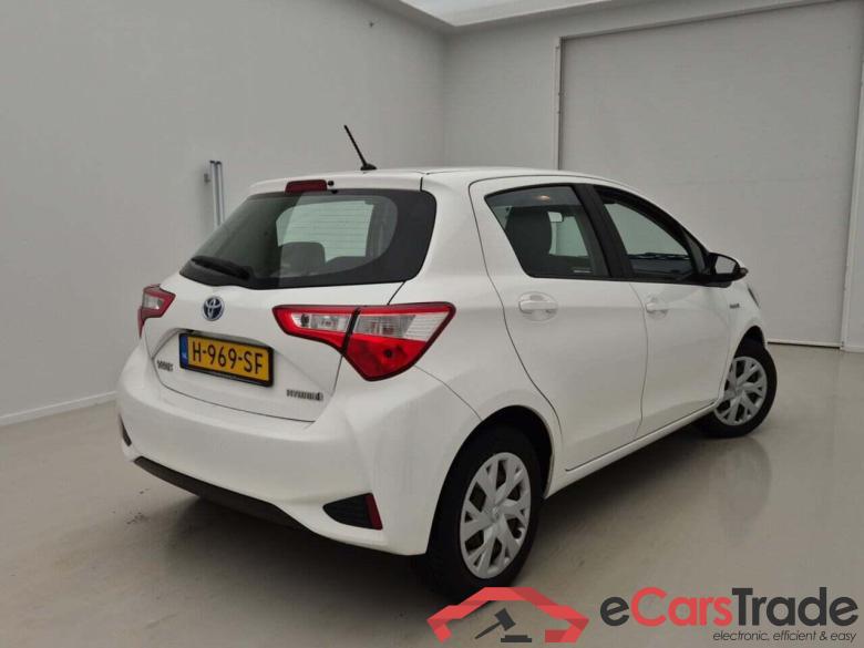 TOYOTA Yaris 1.5 Hybrid Active CVT #2