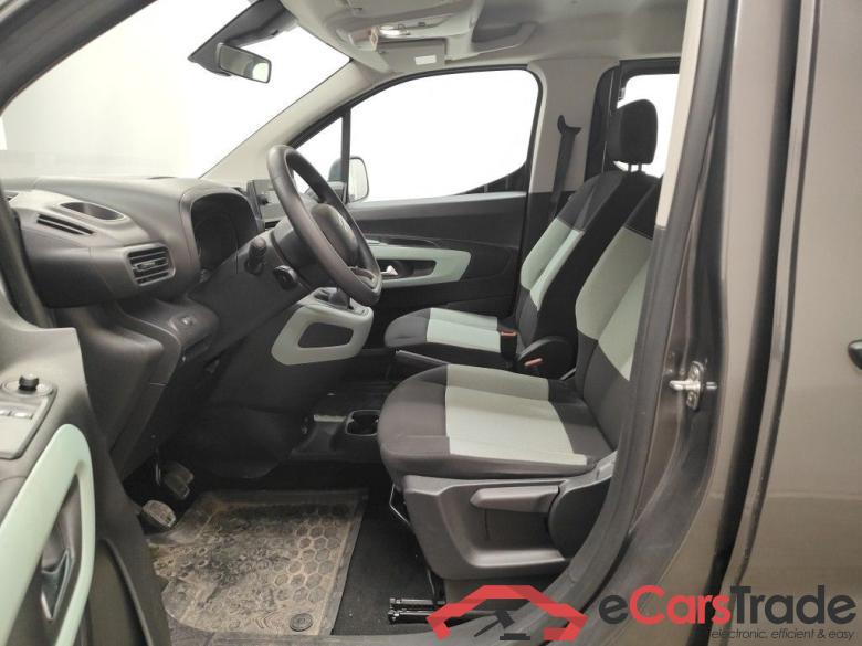Citroën Berlingo Multispace 1.2 PureTech 110 MAN6 S&S Live M 5d #6