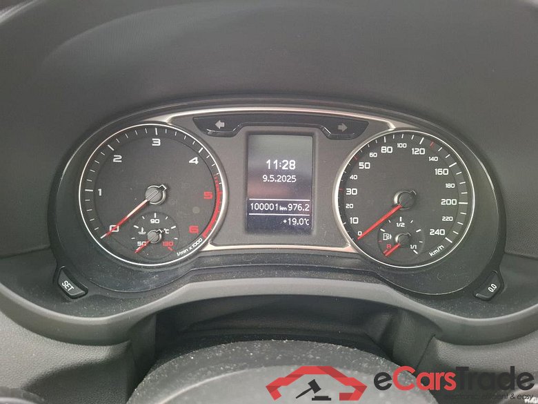 Audi 1.6 TDI 116 S tronic Business Line A1 Sportback Business Line 1.6 TDI 115CV BVA7 E6 #6