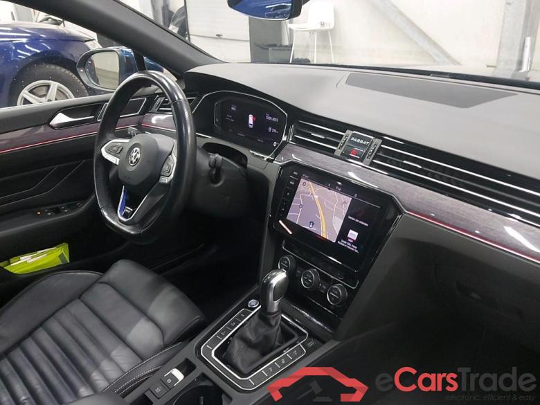 VOLKSWAGEN - VW  PASSAT VARIANT TSI GTE 218PK DSG6 Business Pack Nav Discover Pro & Matrix LED & Design & Comfort With Nappa Seats & Easy Open & Electric Foldable Towing Hook  * HYBRID * #3