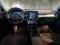 preview Volvo XC40 #2
