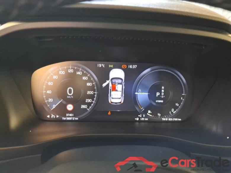 Volvo 11 VOLVO XC40 / 2021 / 5P / SUV T4 RECHARGE PLUG-IN AUTO CORE #4