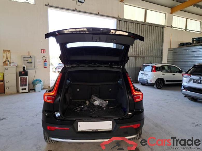 Volvo 11 VOLVO XC40 / 2021 / 5P / SUV T4 RECHARGE PLUG-IN AUTO CORE #5