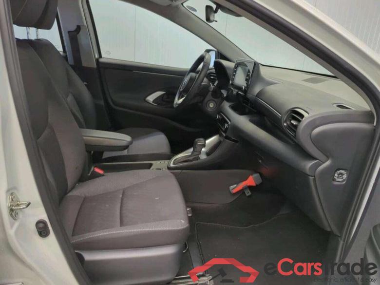 TOYOTA Yaris 1.5 Hyb. Active #6