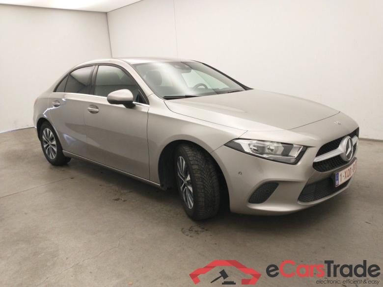 Mercedes-Benz A-Klasse Limousine A 180 d DCT Business Solution 4d #2