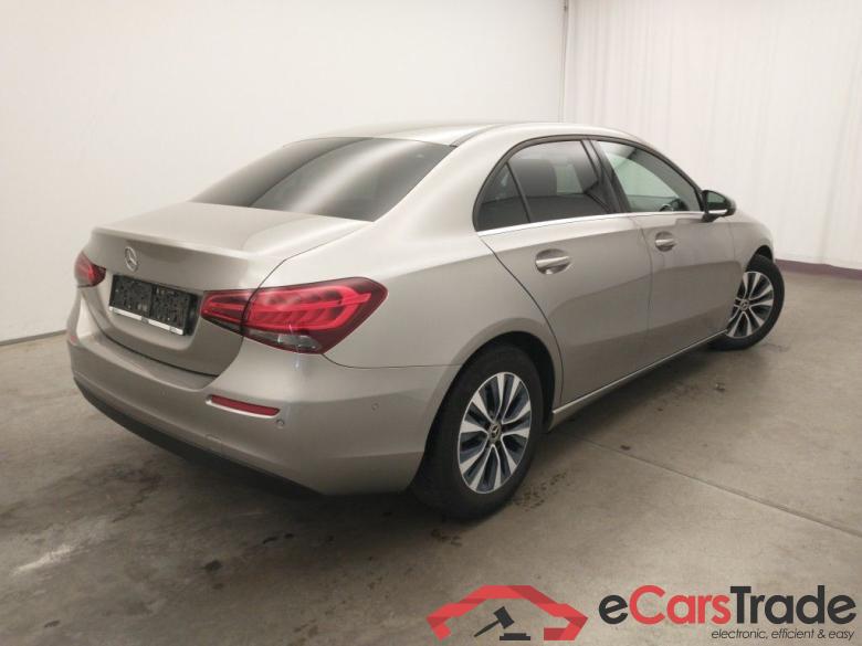 Mercedes-Benz A-Klasse Limousine A 180 d DCT Business Solution 4d #5