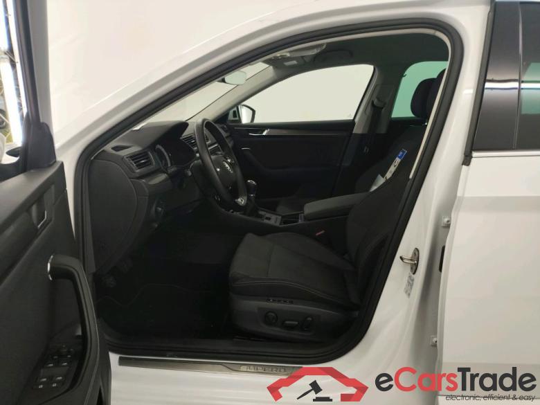 SKODA SUPERB COMBI DIESEL - 2019 2.0 CR TDi Style Corporate Plus #5