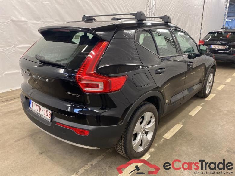 VOLVO XC40 2.0 D3 MOMENTUM PRO Winter Park Assist Versatility #4