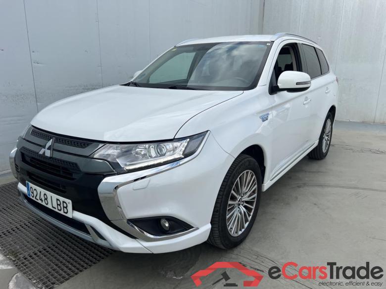 Mitsubishi 2.4 PHEV Motion Auto 4WD MY19.5 MITSUBISHI Outlander / 2015 / 5P / todoterreno 2.4 PHEV Motion Auto 4WD MY19.5 #1