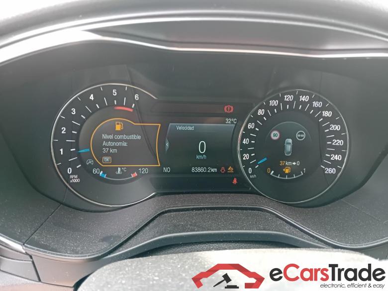 Ford 2.0 TDCi 110kW (150CV) Titanium 235 FORD Mondeo / 2014 / 5P / berlina con portón 2.0 TDCi 110kW (150CV) Titanium 235 #4
