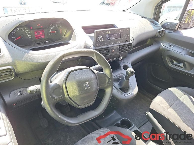 Peugeot Pro Standard 600kg BlueHDi 73kW (AC) PEUGEOT Partner / 2018 / 3P / furgón derivado de turismo Pro Standard 600kg BlueHDi 73kW (AC) #3
