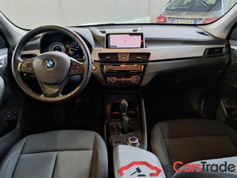 BMW 49 BMW X1 / 2019 / 5P / SUV XDRIVE 25E BUSINESS ADVANTAGE AUTOMATICO #3