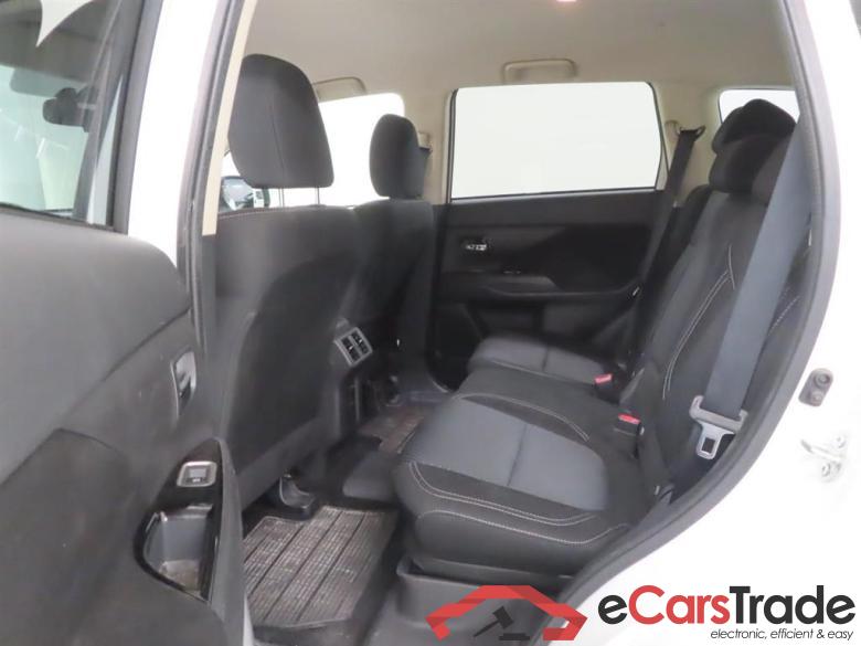 MITSUBISHI OUTLANDER 2.4 PHEV Pure #6
