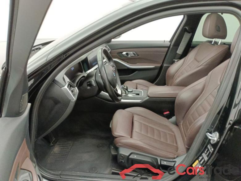 BMW 3 Reeks Touring 330e xDrive (215 kW) 5d #6
