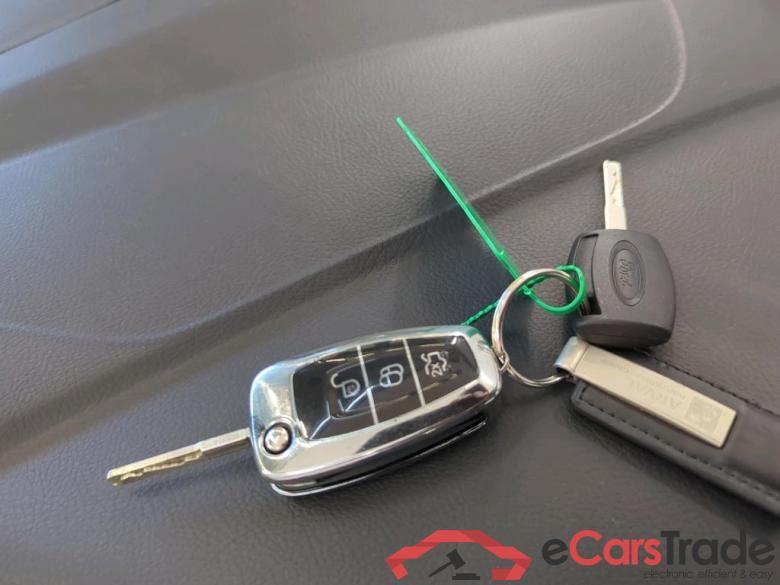 Ford Focus 5d 10-18 Ford Focus 1.0 EcoBoost Lease Edition 5d #4