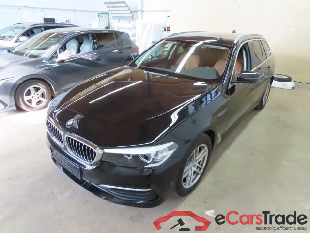 BMW 5-Serie Touring ´16 Baureihe 5 Touring 520 d 2.0 140KW AT8 E6dT #2