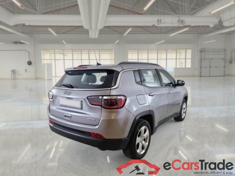 Jeep 33 JEEP COMPASS / 2017 / 5P / SUV 1.6 MJET II 88KW BUSINESS #2