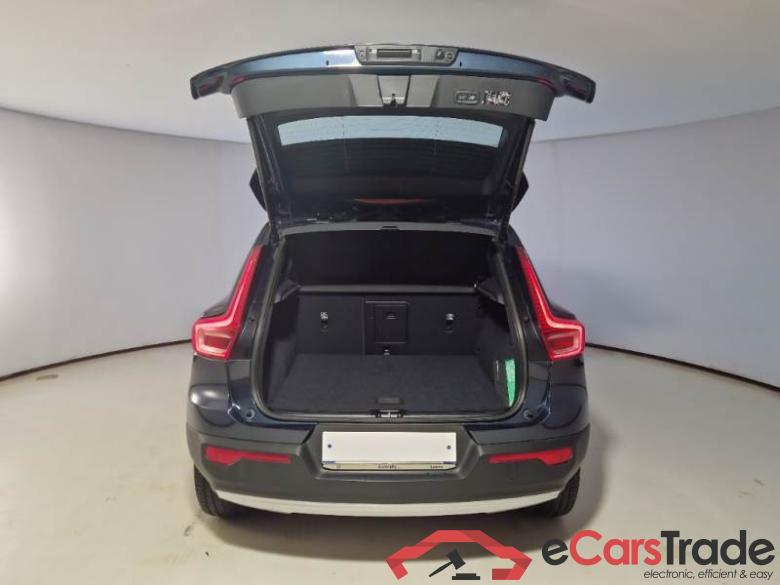 Volvo 235 VOLVO XC40 / 2017 / 5P / SUV T4 PLUG-IN HYBRID AUTO RECH INSCRIP EXPR #5