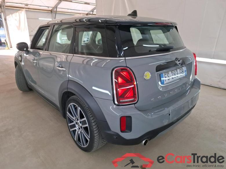 Mini Cooper SE ALL4 Yours 136+88ch BVA6 MINI Countryman / 2016 / 5P / Crossover Cooper SE ALL4 Yours 136+88ch BVA6 #2