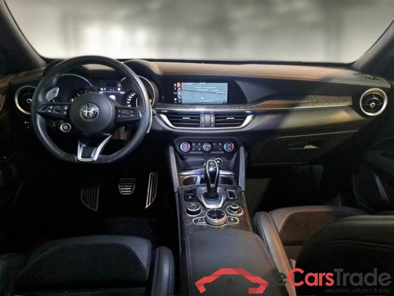 AlfaRomeo 80 ALFA ROMEO STELVIO / 2017 / 5P / SUV 2.2 TURBO DIESEL 210CV VELOCE TI AT8 Q4 #3