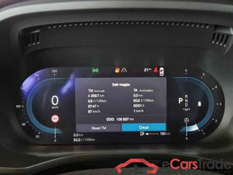 Volvo 14 VOLVO XC60 / 2021 / 5P / SUV B4 D AUTOMATICO MOMENTUM PRO #4