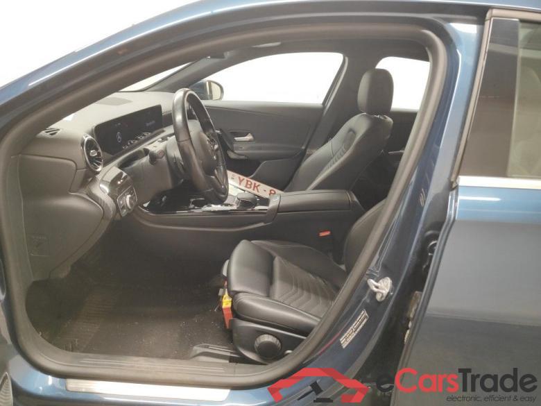 Mercedes-Benz A-Klasse Limousine A 180 d DCT Business Solution 4d #6