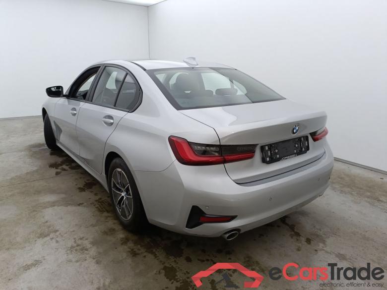 BMW 3 Reeks Berline 318dA (100 kW) 4d #5