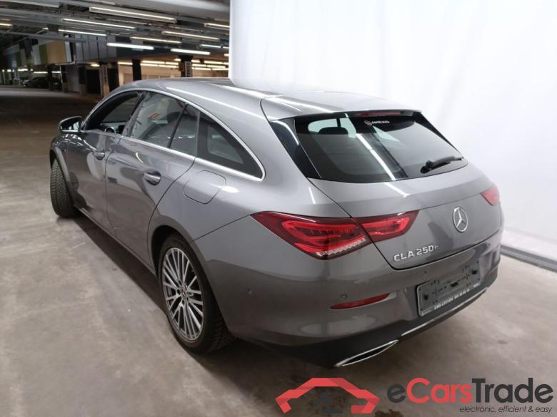 Mercedes-Benz CLA Shooting Brake CLA 250 e 5d #3