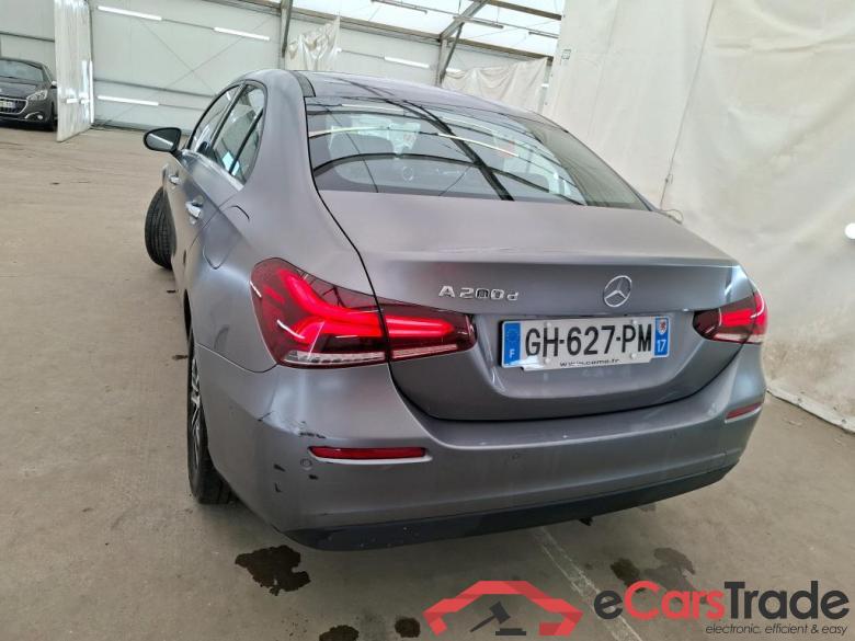 Mercedes A 200 d Business Line 8GDCT MERCEDESBENZ Classe A Berline  2018  4P  Berline A 200 d Business Line 8GDCT #2