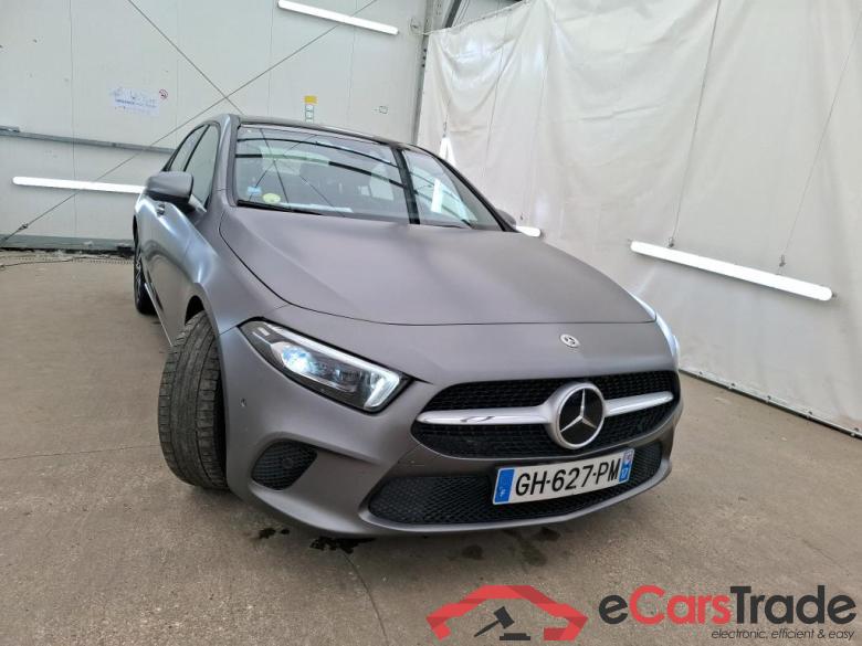 Mercedes A 200 d Business Line 8GDCT MERCEDESBENZ Classe A Berline  2018  4P  Berline A 200 d Business Line 8GDCT #4