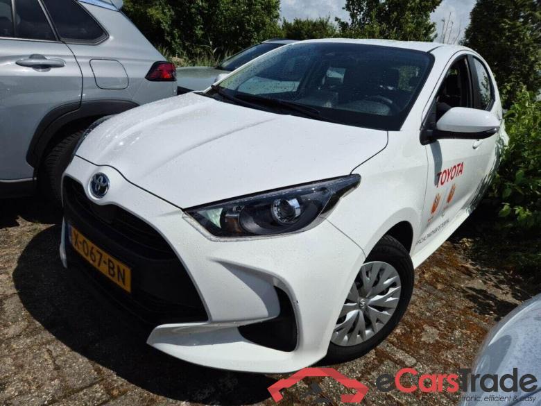 TOYOTA YARIS 1.5 Hybrid Active #1