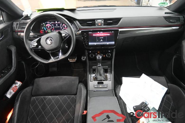 Skoda Superb Wagon ´15 Superb Combi Sportline iV 1.4 TSI Hybrid 160KW AT6 E6d #3