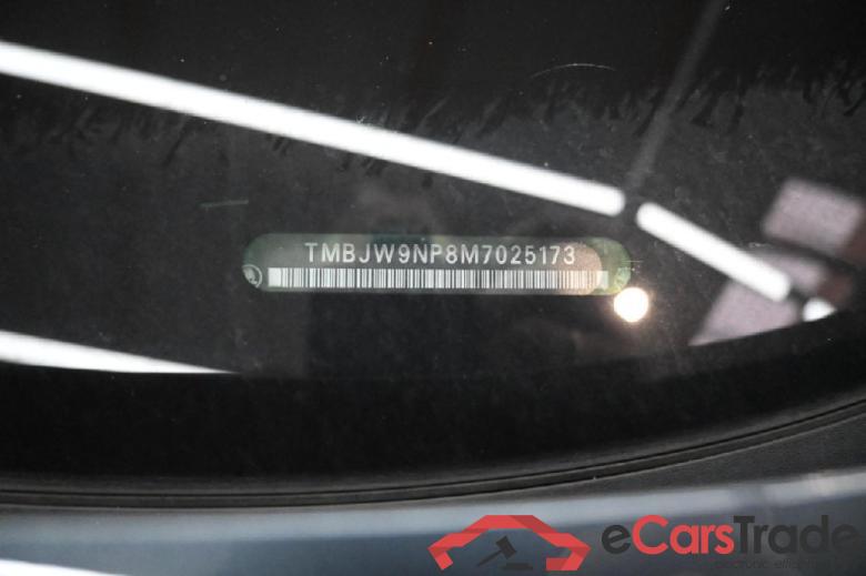 Skoda Superb Wagon ´15 Superb Combi Sportline iV 1.4 TSI Hybrid 160KW AT6 E6d #5