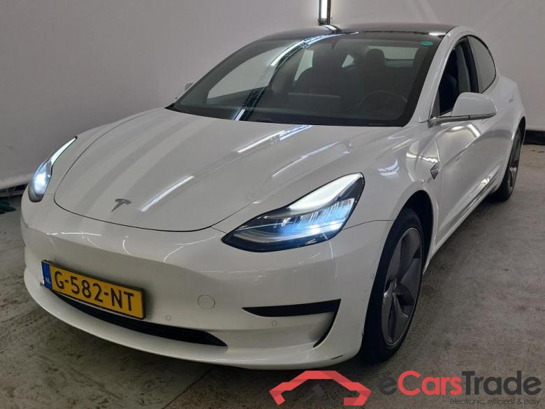 Tesla Model 3 '18 BEV Tesla Model 3 Standard Range Plus RWD 4d #1