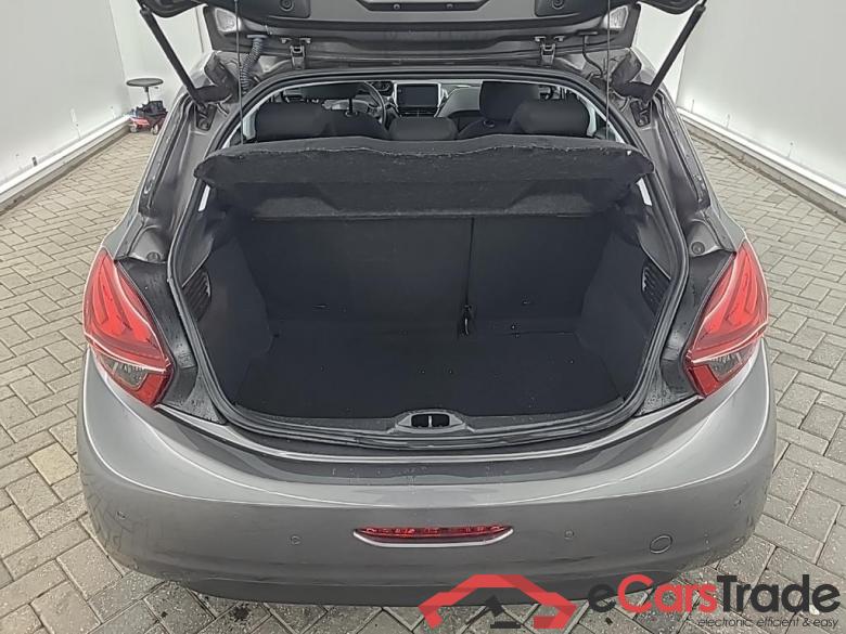 PEUGEOT 208 Blue Lease Active 1.2 PureTech 82 Athlon Edition #5