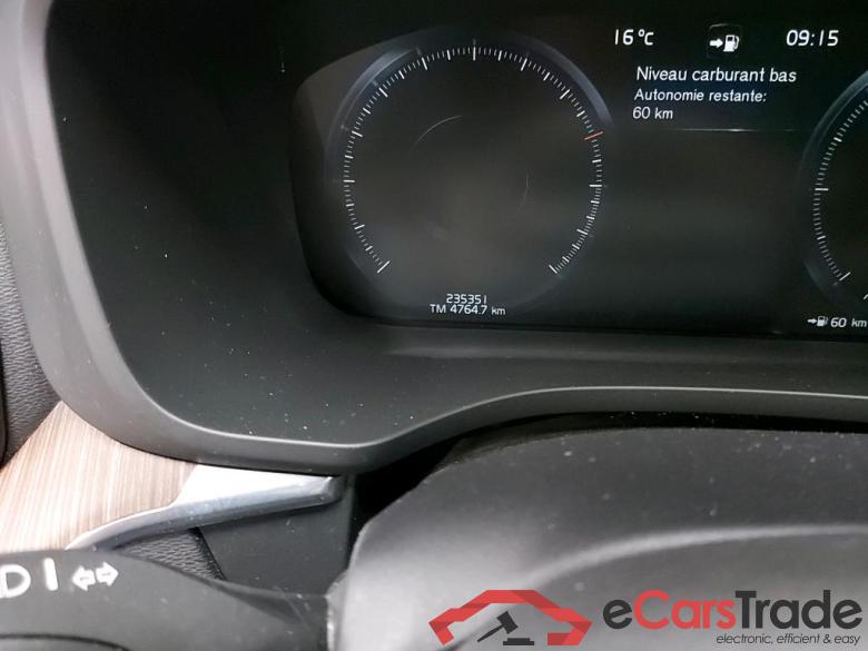 VOLVO - VOL XC60 B4 D 197PK 4x4 Geartronic Momentum Pro With Heated Mortitz Leather Comfort Seats & Nav & Cruise & DAB & Pano Roof & Park Assist & Camera #5